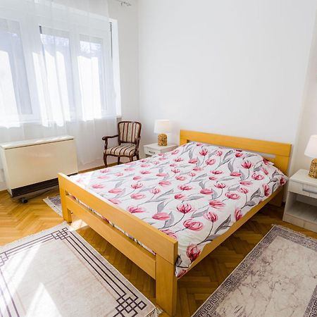 Apartamento Pionir Star Belgrado Exterior foto